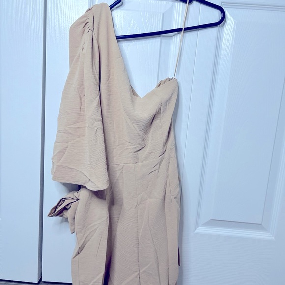 FASHIONNOVA taupe one shoulder romper - Picture 5 of 5